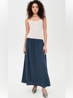 NWT Lioness Navy and Cream Pleated Maxi Dress XS